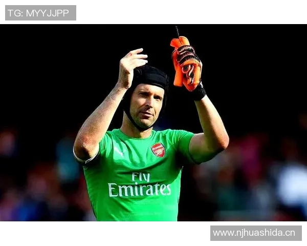 传奇门将切赫加盟英国第四级别联赛冰球队开启新职业生涯