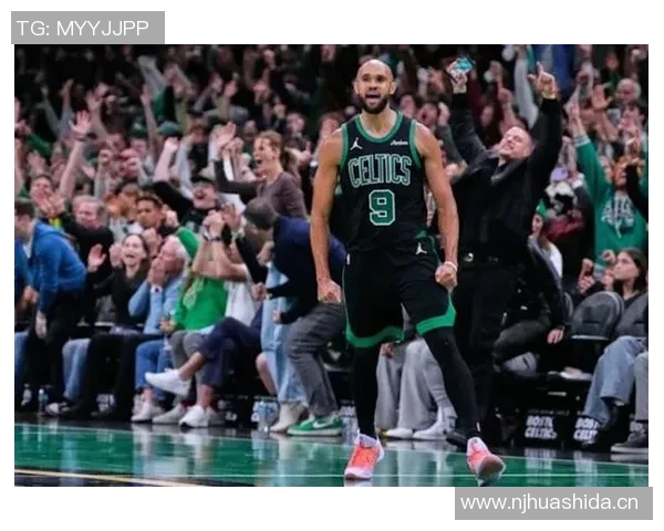 德里克怀特全能表现17投7中贡献22分7篮板9助攻2盖帽正负值高达20