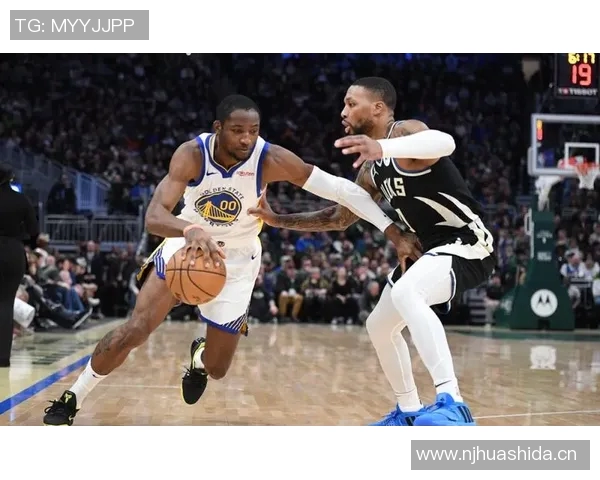 勇士半场苦战落后雄鹿仅2分库明加高效砍下16分4篮板表现抢眼