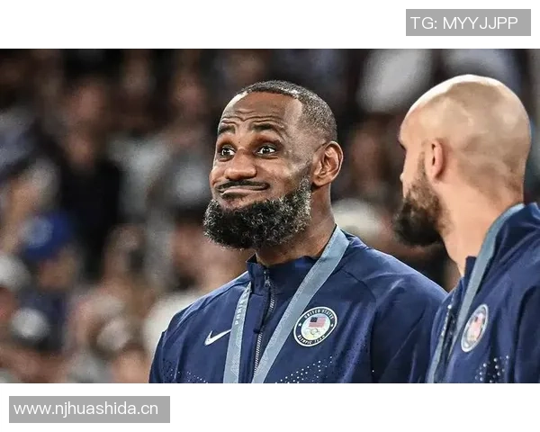 詹姆斯调皮转发广告视频搭配表情包引发网友热议与欢笑